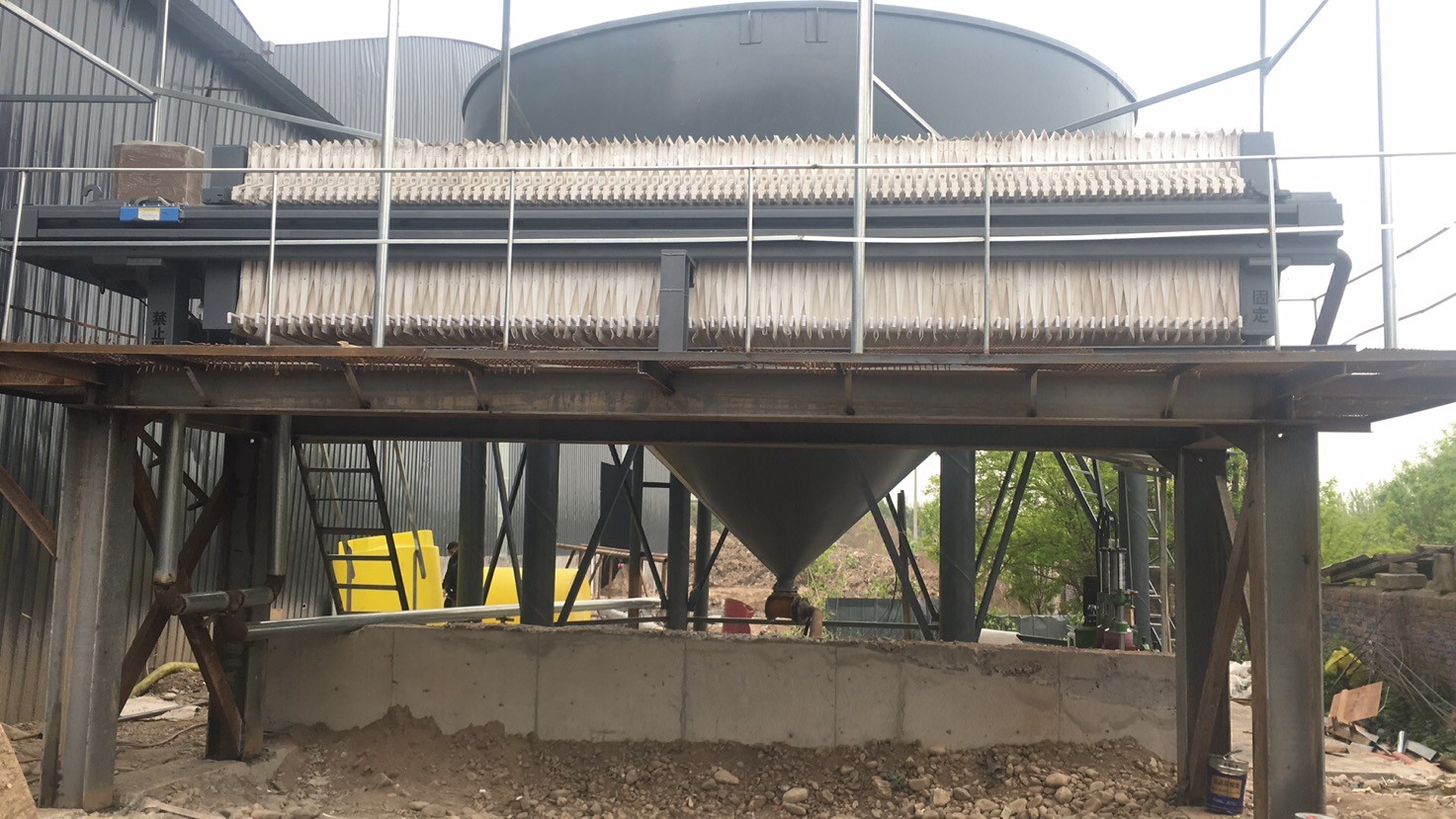 壓濾機(jī)-泵-反流沉淀罐-整套設(shè)備 壓濾機(jī)-泵-反流沉淀罐-整套設(shè)備